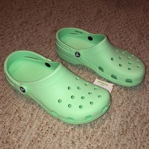 Mint Classic Crocs (Women’s 10/Men’s 8)